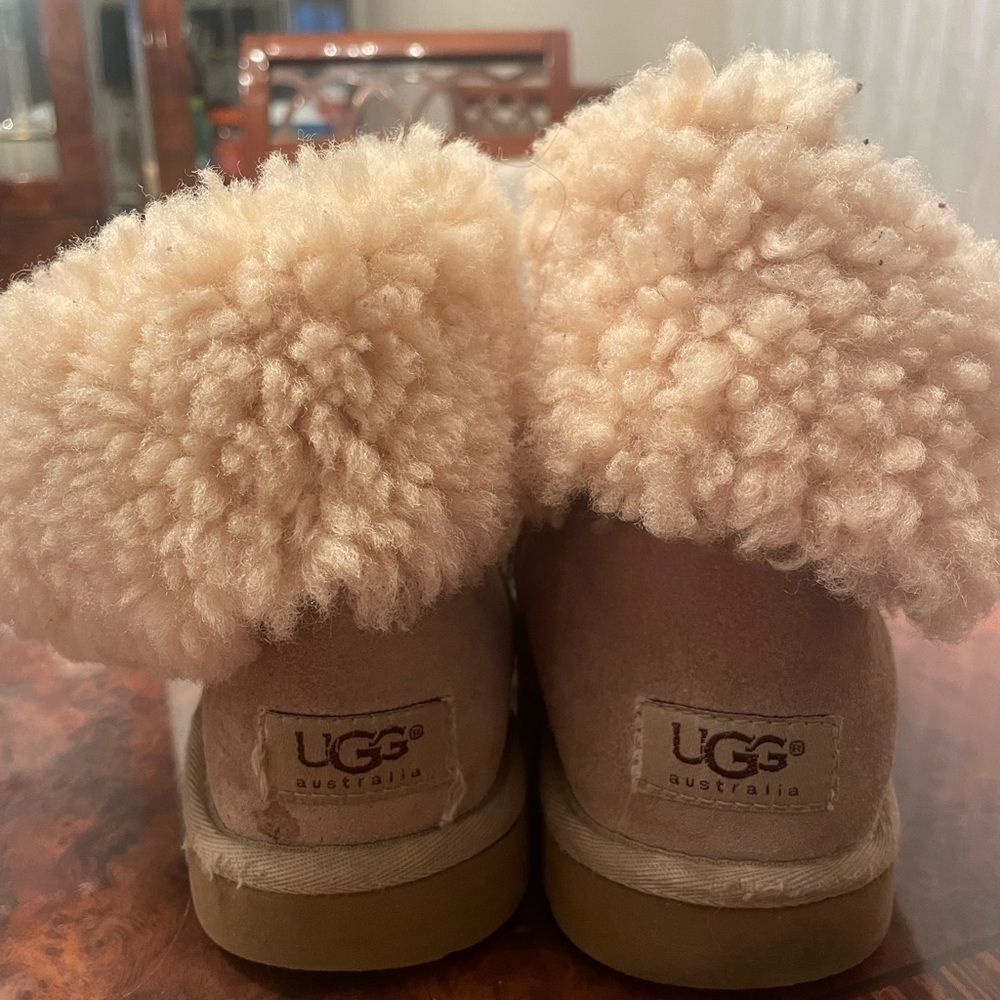 Ugg Bailey button boots